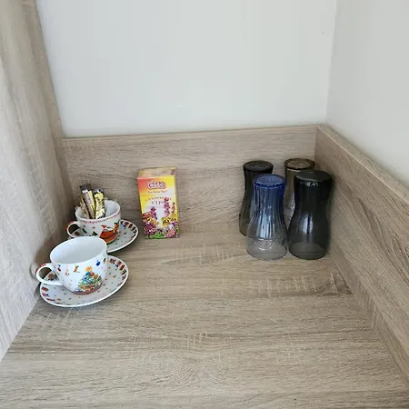 Apartamento едностаен удобен в слънчев брят, комплекс тарсис нова